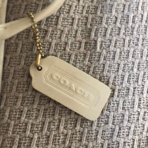 AUTHENTIC VINTAGE CREAM COACH CROSS BODY